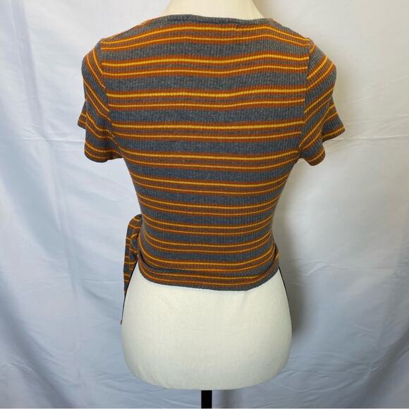 Urban Outfitters Project Social T Women’s Bailey Top Medium Wrap Cross Over Crop - Picture 5 of 11